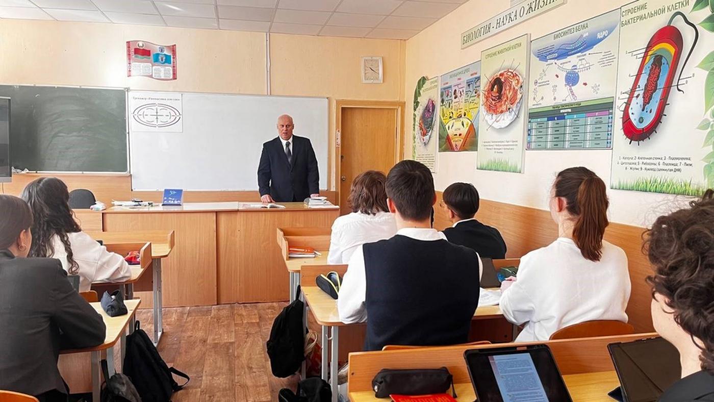 Продолжаем профориентацию. Преподаватель ФТК посетил гимназию № 30 Минска